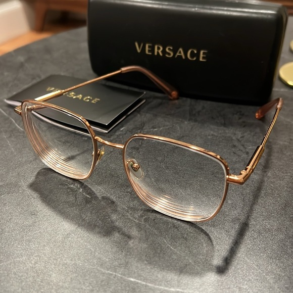 Authentic Versace Women Optical Frame in Rose Gold - Picture 5 of 9